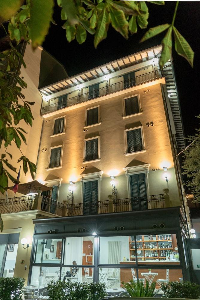Hotel Le Fonti 蒙特卡蒂尼泰尔梅 外观 照片
